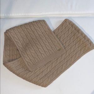 Cole Hanan 100% Wool Cable-knit Scarf
